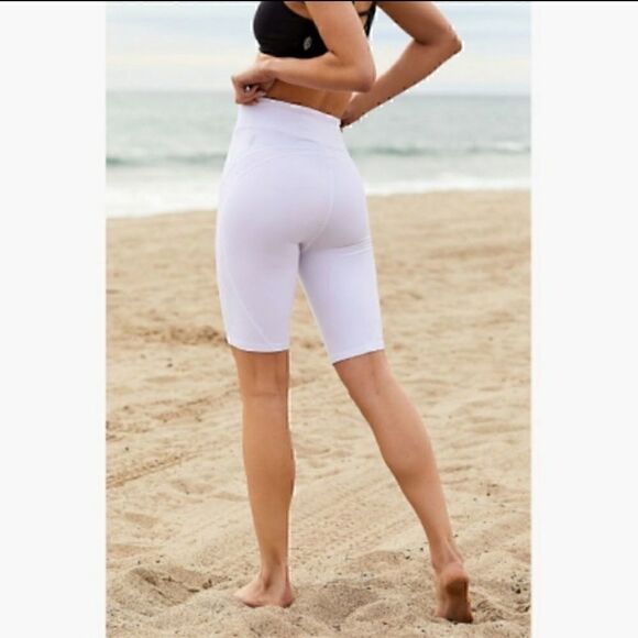 NEW $68 Free People High-Rise Biker Baby Short Small - Picture 8 of 17